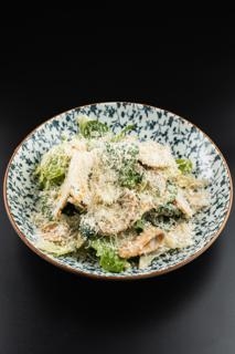 Салат Зеленый салат с курицей 280г