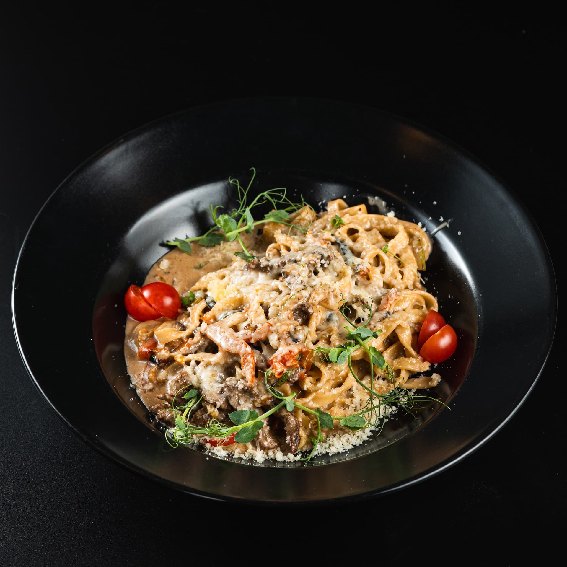 Паста с говядиной и овощами 400гр