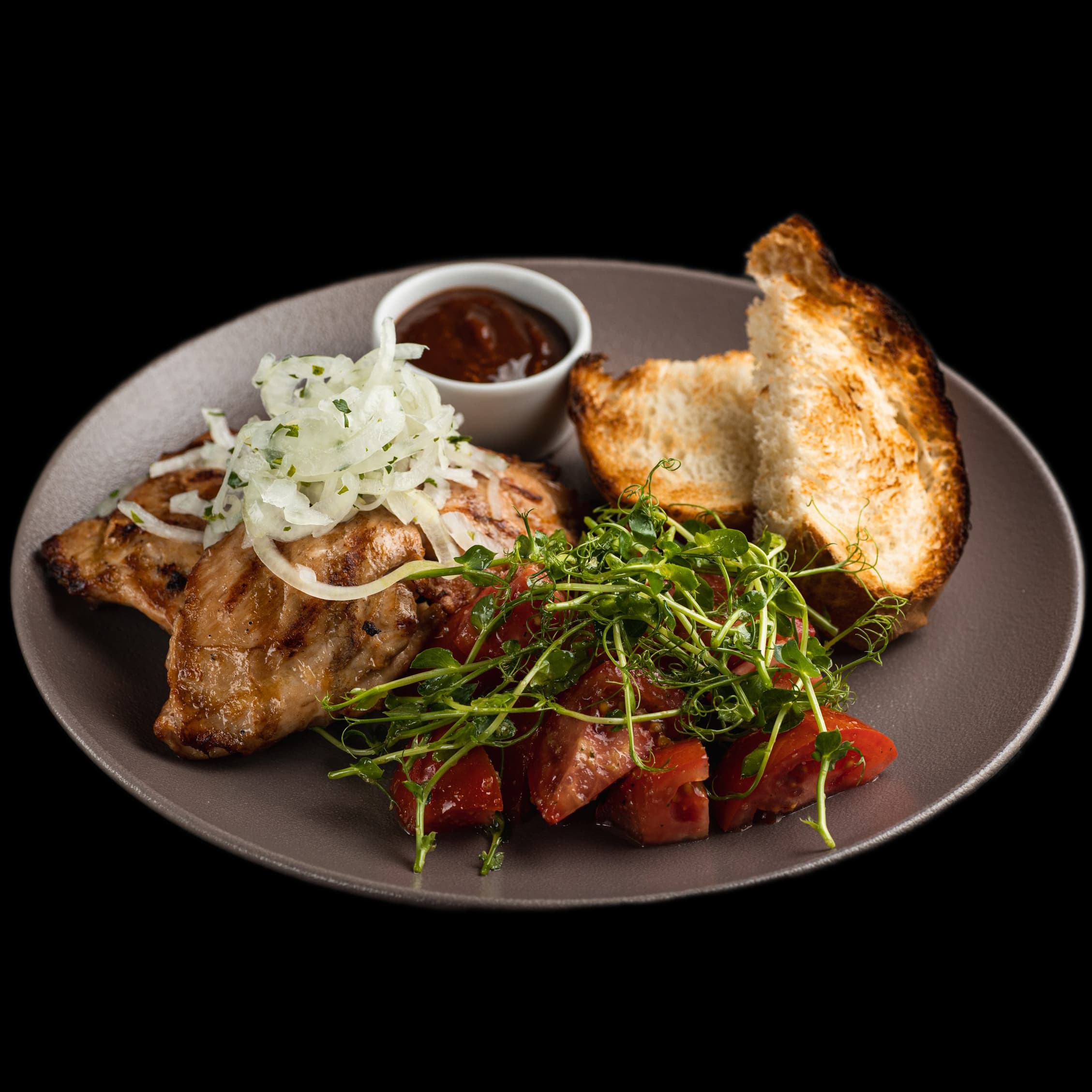 Шашлык из куриного бедра /на огне/ 550 гр