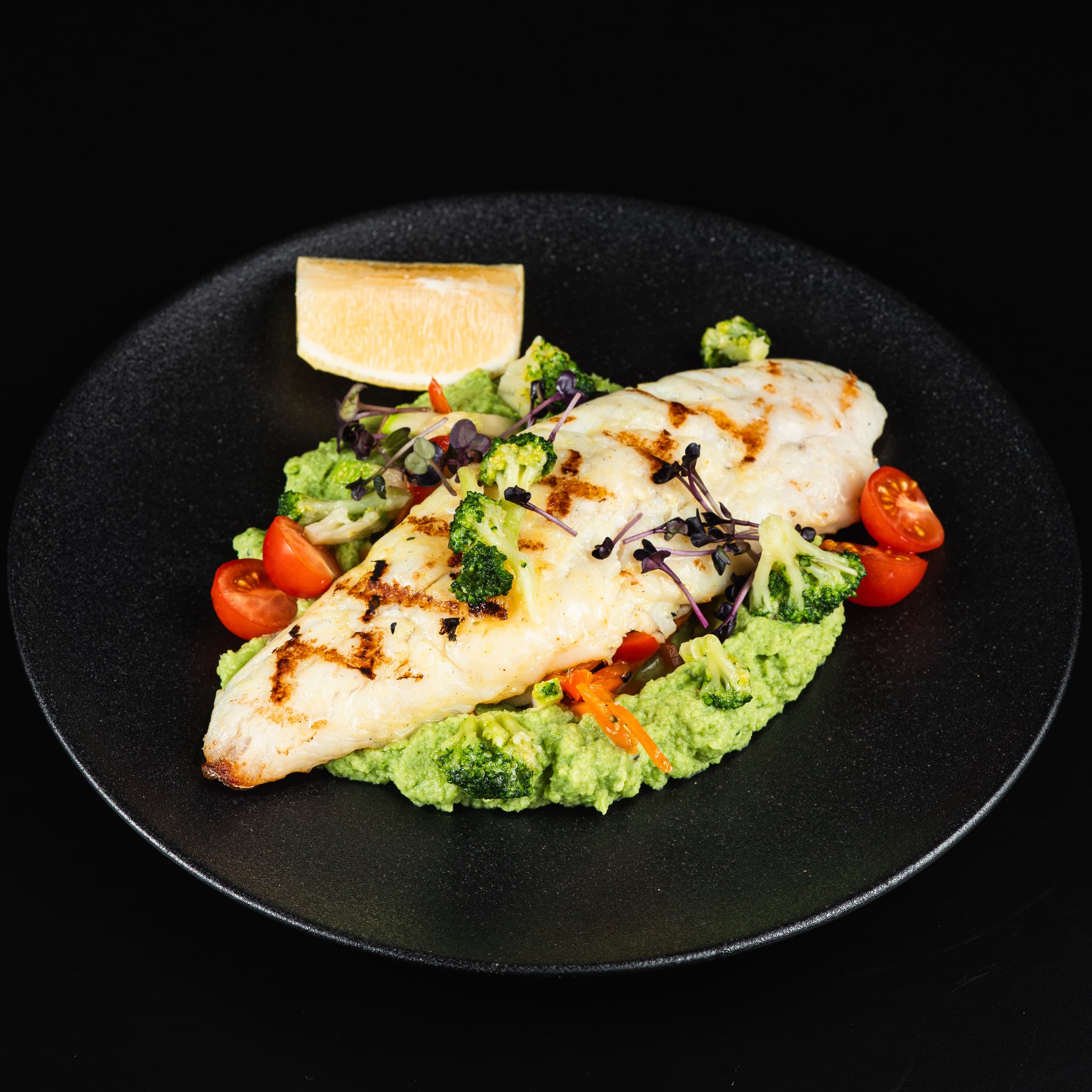 Филе судака с пюре из брокколи /на огне/ 550гр