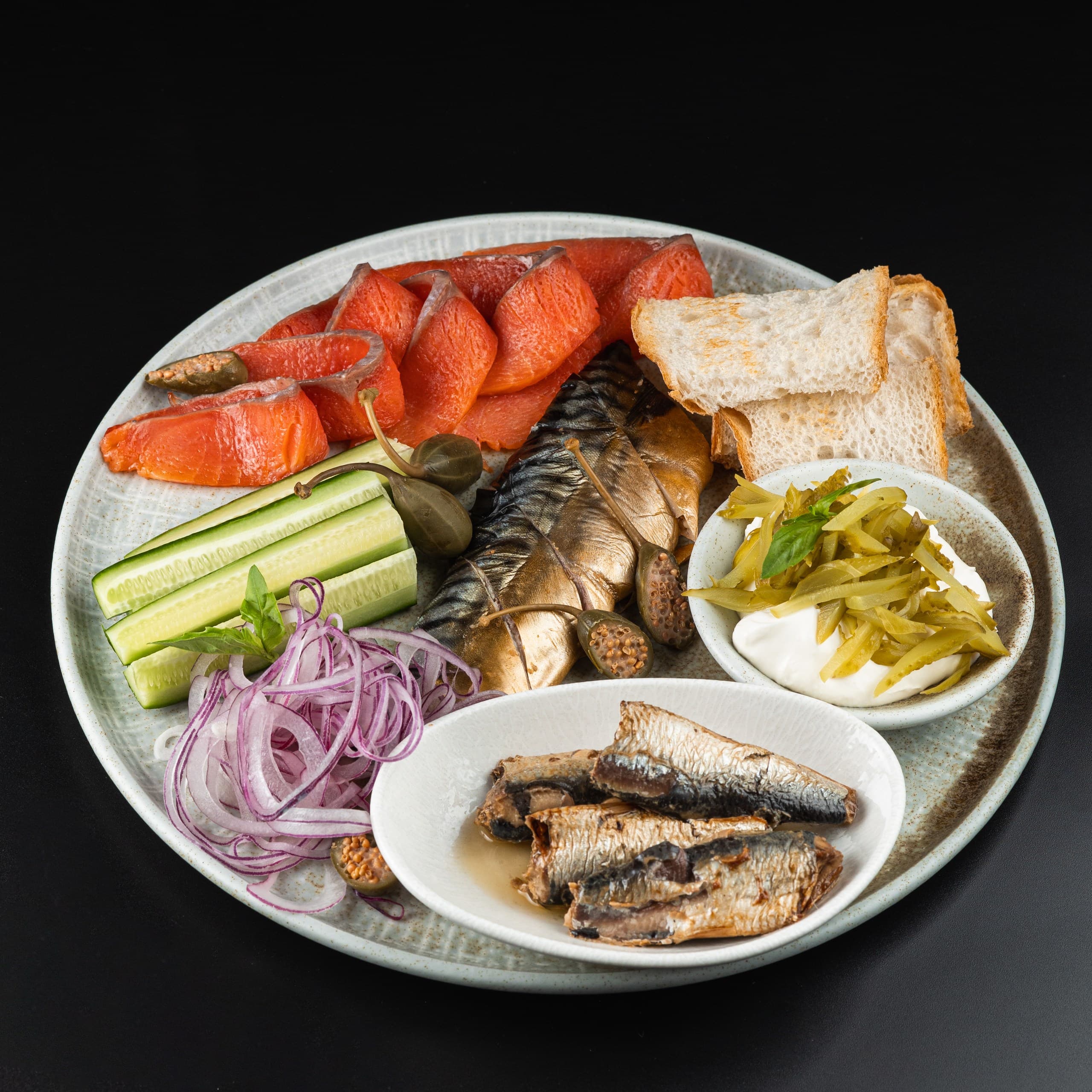 Рыбная нарезка 700г