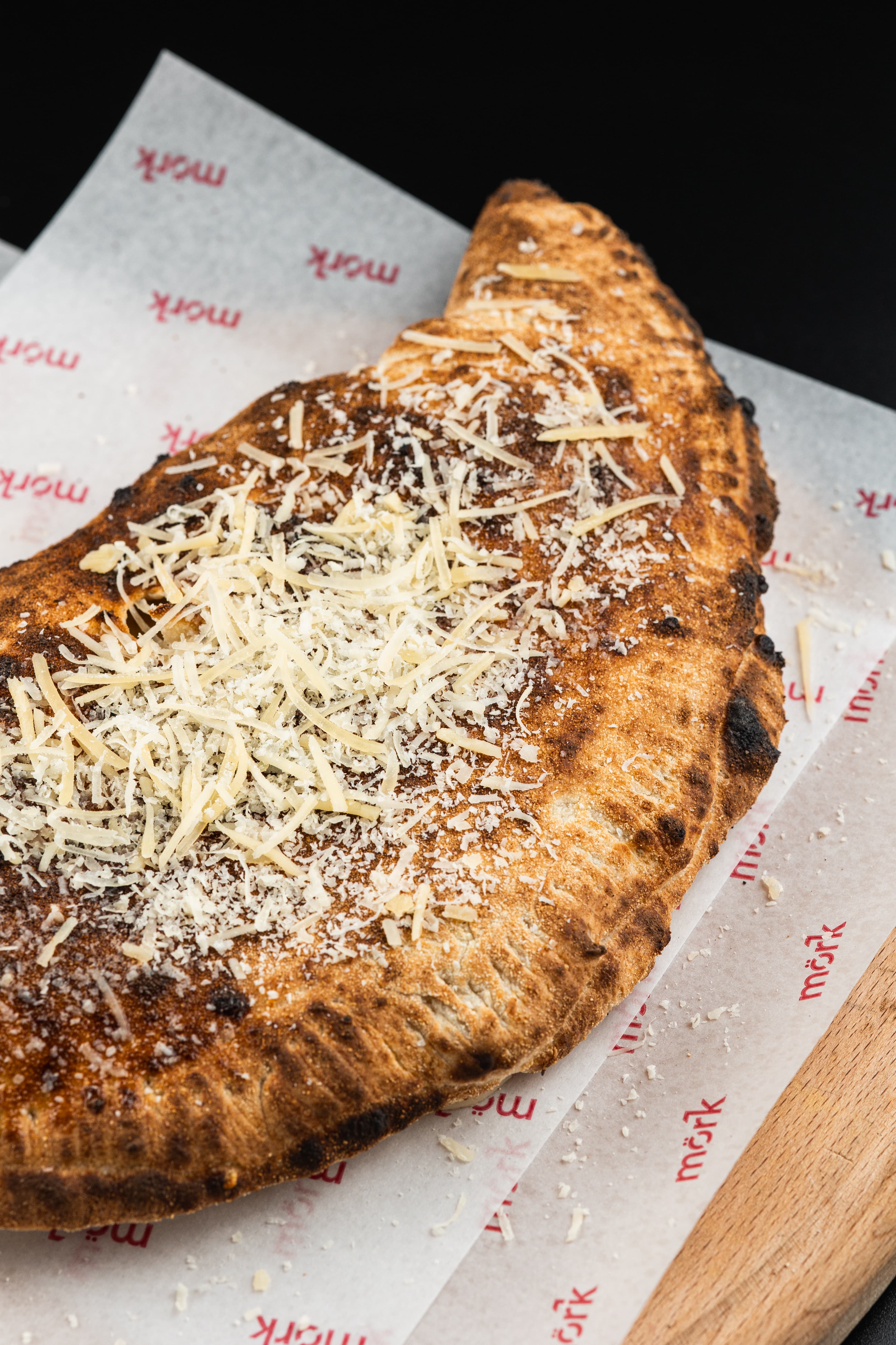 Пицца Кальцоне Четыре сыра 550г