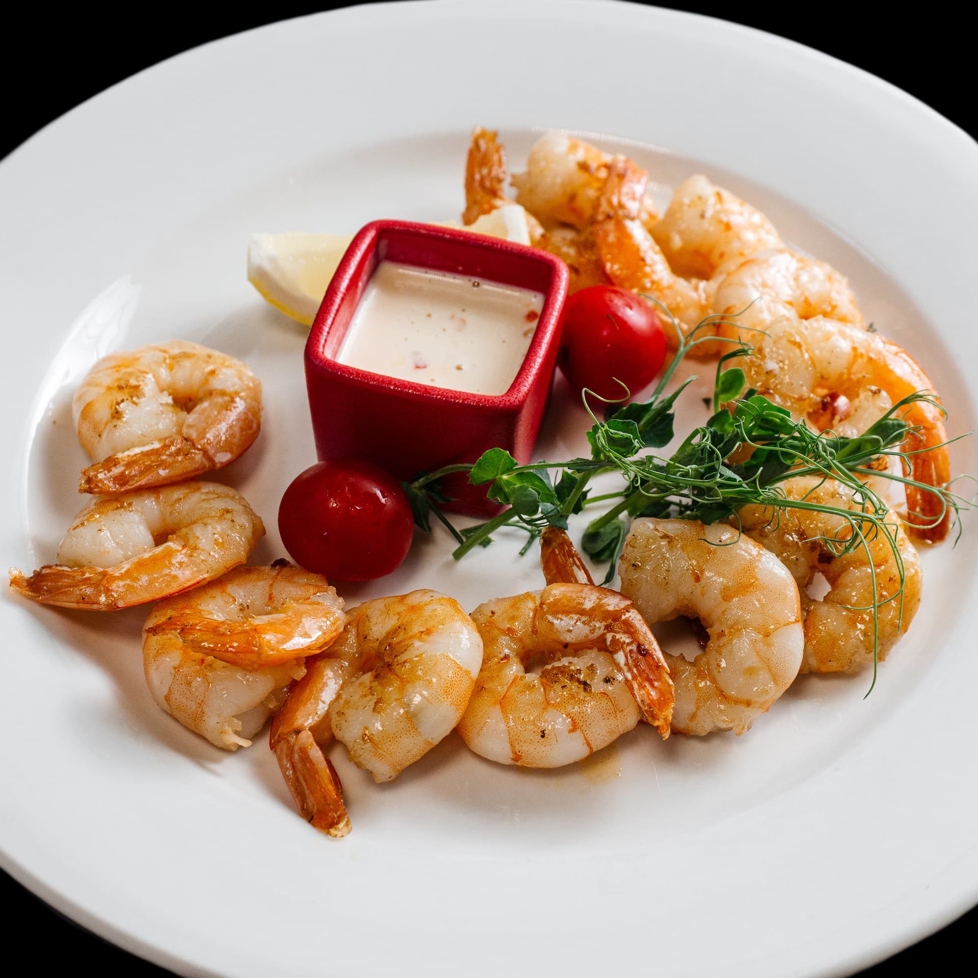 Тигровые креветки со сливочным соусом 11 шт