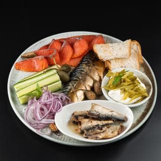 Рыбная нарезка 700г