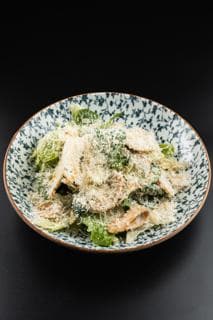 Салат Зеленый салат с курицей 280г