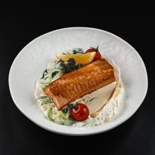 Филе семги с цукини в сливках 350г