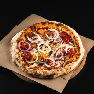 Пицца Домашняя с огурчиками 600г