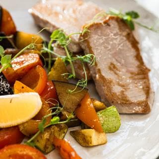 Филе тунца с овощным соте 380гр