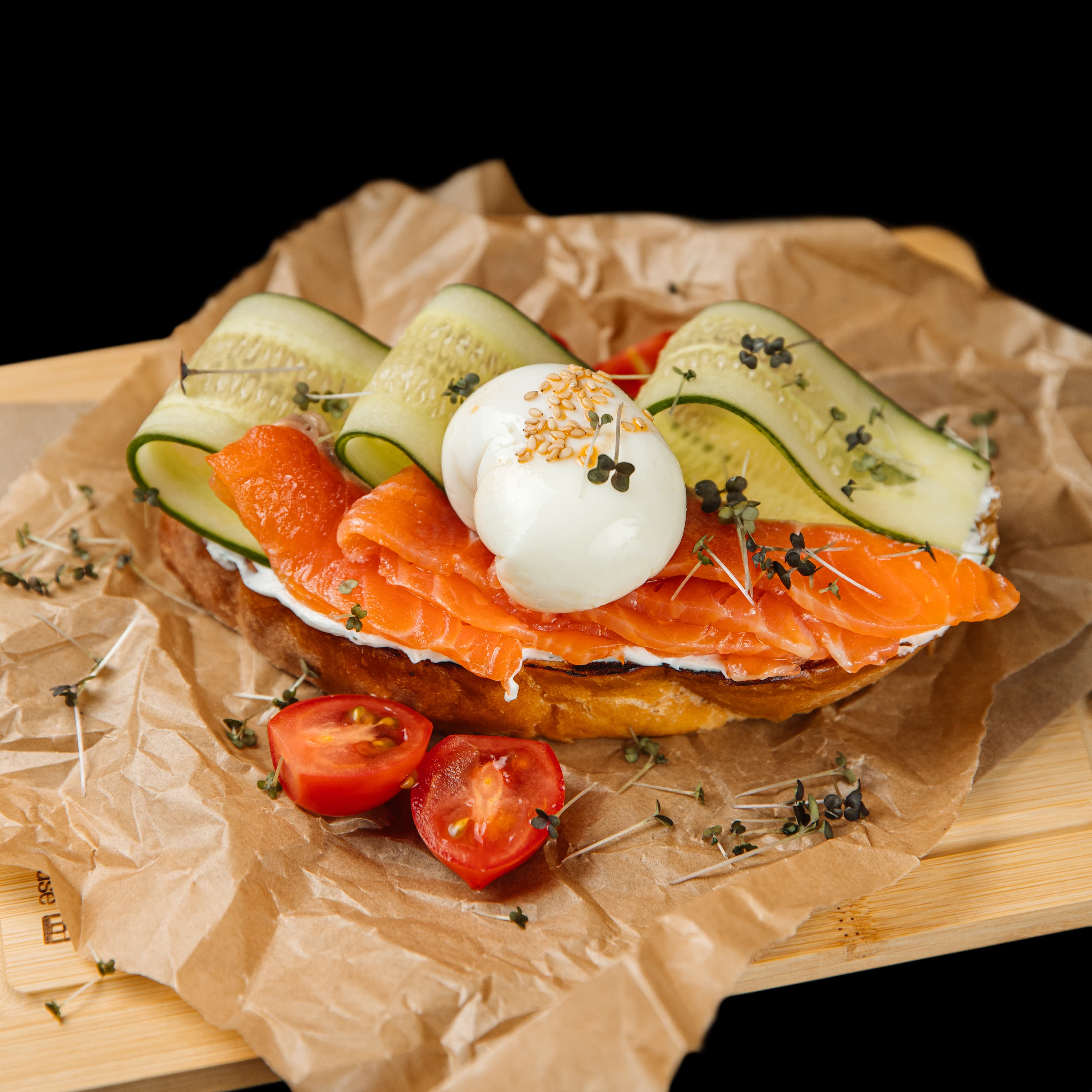 Брускетта с филе форели и яйцом Пашот 260гр