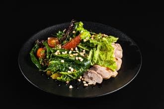 Салат С жареным утиным филе 300гр