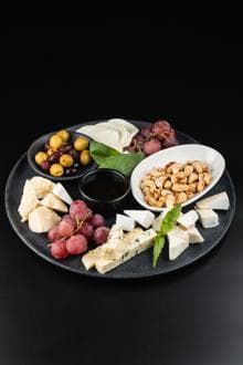 Тарелка сыров 600г