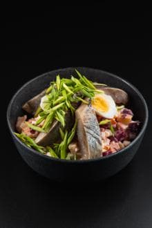 Салат с сельдью 320г