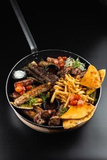 Мясная тарелка на компанию 2800г