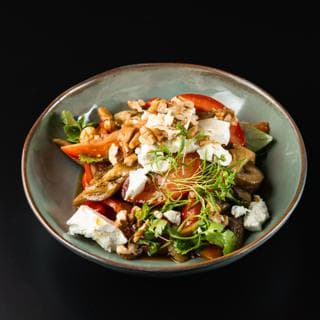 Салат С баклажаном, перцем и брынзой 300гр