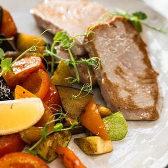 Филе тунца с овощным соте 380гр