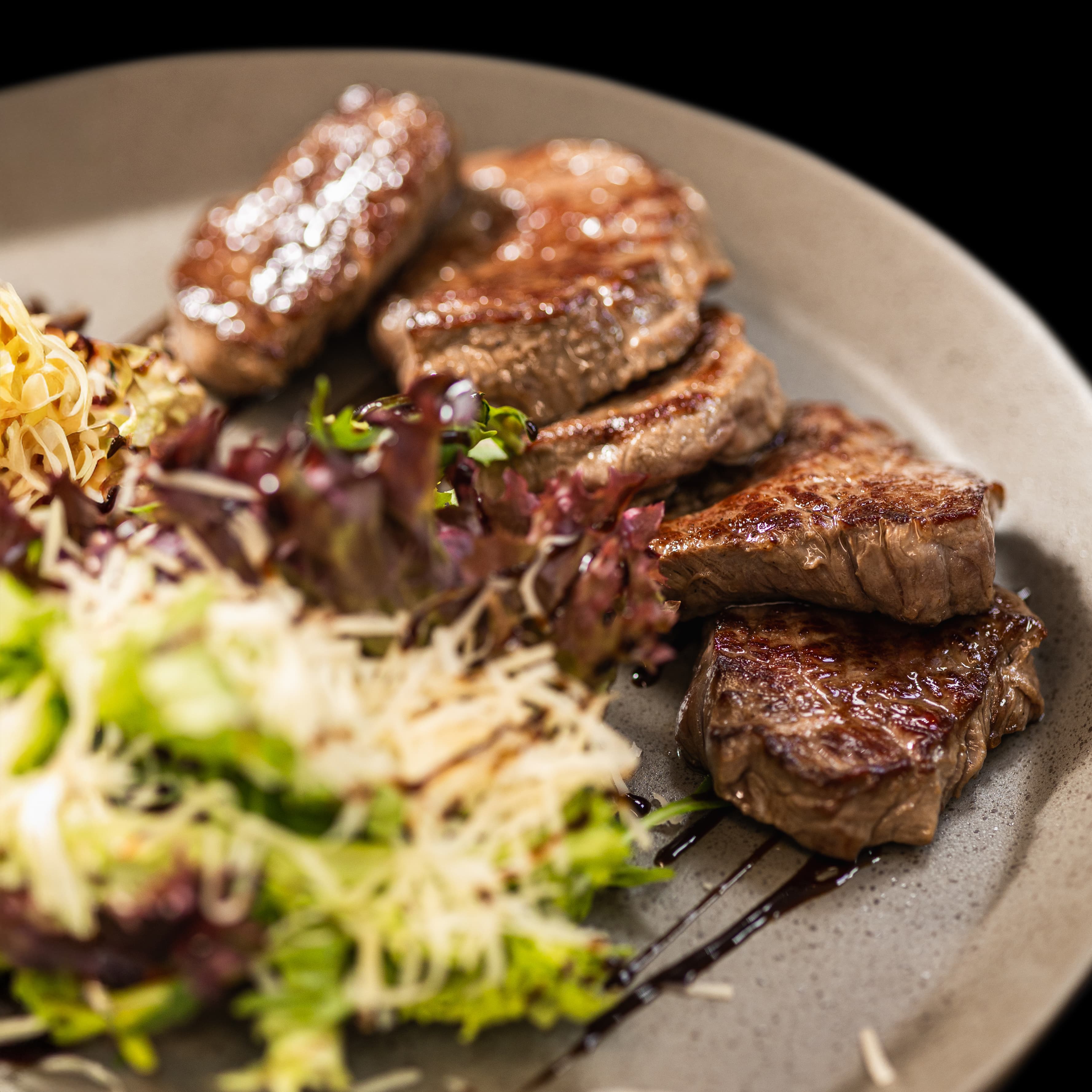 Медальоны из телятины 200гр